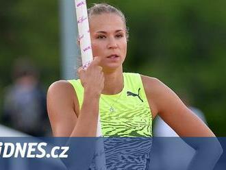 Tyčkařka Švábíková se na Czech Indoor Gala utká se Šutejovou a Moserovou