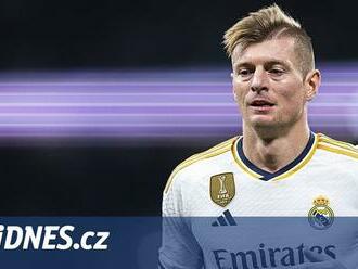 Pomoc pro Němce před Eurem? Kroos se prý chce vrátit, reakce jsou ale smíšené