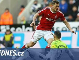 ONLINE: Newcastle skolil jeho bývalý útočník. Hraje Fulham, poté Liverpool