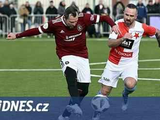 Silvestrovské derby opět ovládla Sparta. Hattrickem zazářil Matějovský