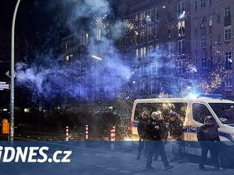 Největší policejní akce za desetiletí. Berlín očekává silvestrovské nepokoje