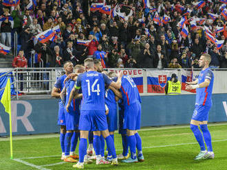 Žreb dosiaľ Slovákom prial, gigantovi sa nevyhnú. Maďarom by sa mohli, lebo sa derby zbytočne nafúkne