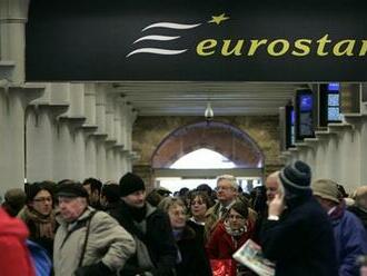 Tunely pri Londýne zaplavila voda, spoločnosť Eurostar zrušila 14 vlakov