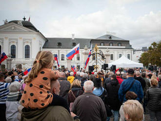 Prieskum: Takmer tretina Slovákov považuje rok 2023 za horší, ako očakávala