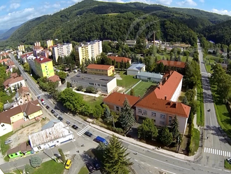 Brány Gymnázia Mateja Hrebendu sa po 90 rokoch natrvalo zatvárajú