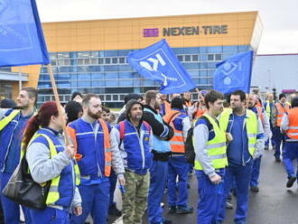 Zástupci Nexenu u Žatce a odboráři se zatím nedohodli, stávka pokračuje