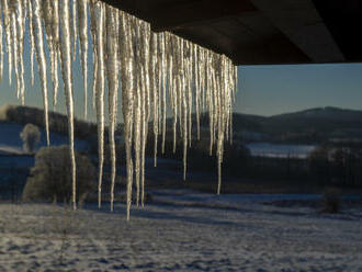 Meteorologové varují před silným mrazem, teploty klesnou pod minus 12 st. C