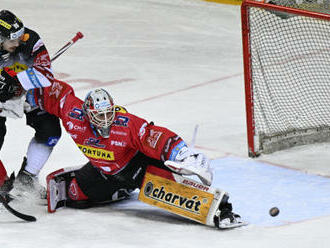 Hokejisté Sparty porazili před nejvyšší návštěvou sezony vedoucí Pardubice 4:2