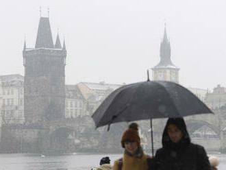 O víkendu se oteplí a přibude oblačnosti, meteorologové čekají srážky