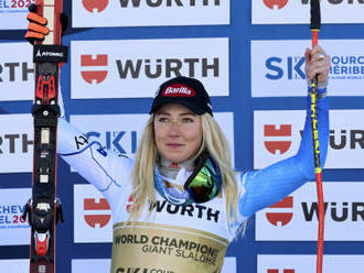 Shiffrinová navzdory chybě poprvé vyhrála obří slalom na MS, Jelínková byla 29.