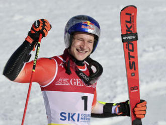 Odermatt vyhrál na MS po sjezdu i obří slalom, Češi vypadli v prvním kole