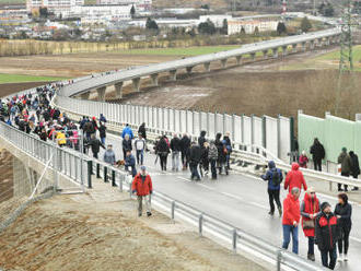 Západní okruh Plzně se dnes v noci otevře řidičům, uleví centru města od dopravy