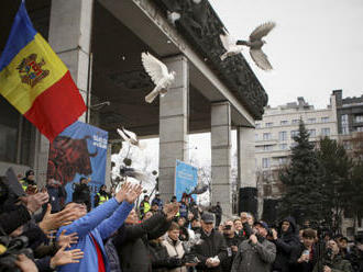 Tisíce demonstrantů v Kišiněvě požadovaly dotace na energie a demisi prezidentky