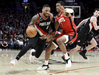 Damian Lillard vyrovnal 71 body rekord sezony NBA, trefil 13 trojek