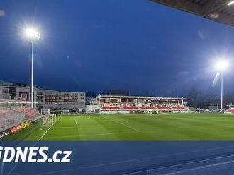 Konečně odpovídající zázemí, těší se vedení FK Pardubice z nového stadionu