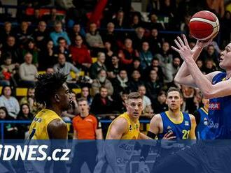 Basketbalisté Ústí postoupili přes obhájce trofeje do semifinále Českého poháru