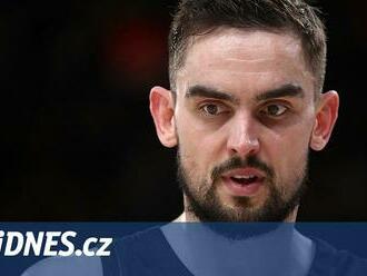 Barcelona přežila poslední střelu Bayernu, Veselý sahal po double double