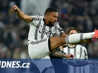 Juventus v Italském poháru vyřadil Lazio a drží šanci na zisk trofeje