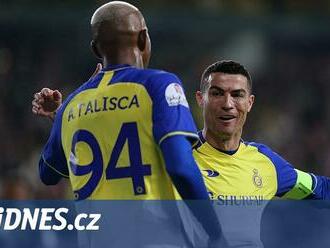 Ronaldo dal první gól za an-Nasr, z penalty zařídil v nastavení remízu