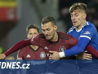 Tomičův kolotoč: Slavia, gól na Spartě i chyba. Hrát nechtěl, ale kouč měl jasno