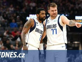 První zápas Dončiče s Irvingem Dallasu nevyšel, za Denver zářil Jokič