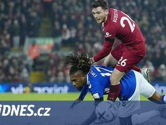 Liverpool přehrál v derby Everton a dočkal se první letošní výhry