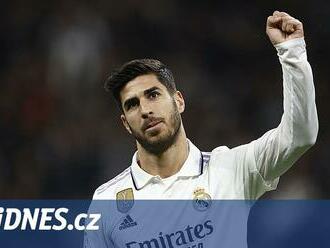 Real Madrid zlomil odpor Pamplony až na konci, góly dali Valverde a Asensio