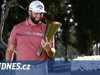 Golfista Rahm se po výhře v Pacific Palisades vrátil do čela žebříčku