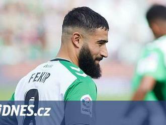 Betis Sevilla po tříbrankovém obratu a penaltě v nastavení porazil Elche