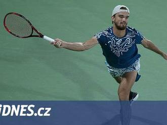 Dlouhý boj do úplného závěru. Macháč v Dubaji hodně potrápil Djokoviče