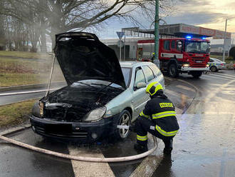 Jednotka ze stanice Most zlikvidovala požár osobního auta v ulici Budovatelů v Mostě, hořelo v…