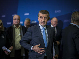 Babiš chce vytlačit Okamuru. Jeho proměna připomíná osud Fica na Slovensku