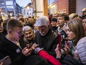 Padly bariéry mezi voliči vládních stran a opozice, jiné vyvstaly. Jak změní prezidentská volba českou politiku?