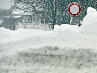 Hrozí silný vítr i sněhové závěje. Meteorologové prodloužili výstrahu