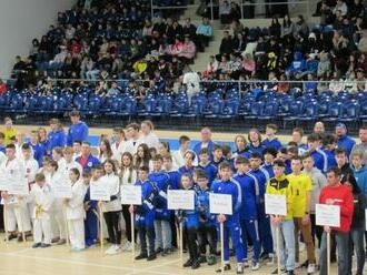 V Poprade už vztýčili vlajku k Európskemu mestu športu: Ceremoniál na FOTO a VIDEU