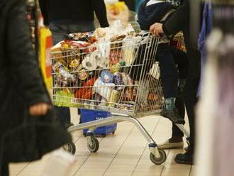 ZATVORENÉ obchody v nedeľu? Slováci sa vzbúrili, je tu VEĽKÁ PETÍCIA!