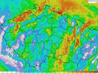 Dnes nás čeká další větrný den s proměnlivou oblačností a v nížinách s dešťovými srážkami, jinde pak sněhovými.