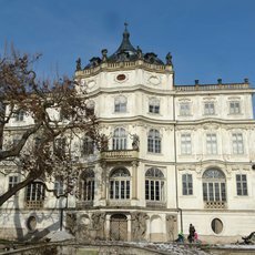 Ploskovice - zámek a park