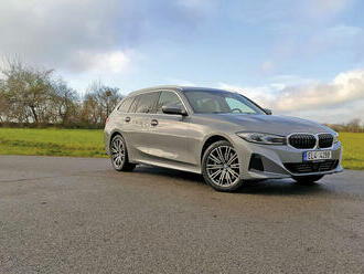 BMW 330e xDrive Touring: V hlavní roli zásuvka