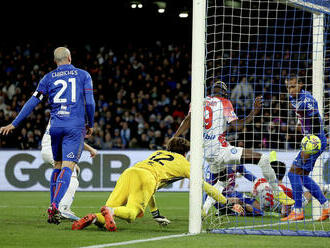 Neapol s Lobotkom pokračuje v zbieraní triumfov. Inter stráca už 16 bodov