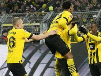 Dortmund vyhral ôsmy zápas a vedie nemeckú Bundesligu