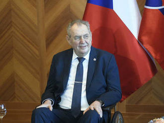 Zeman sa na záver návštevy Slovenska stretol so šéfom parlamentu Kollárom