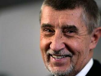 Prelepím karavan a vyrazím medzi ľudí, avizuje Babiš. Do snemovne takmer nechodí