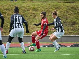 Laura Boháčíková sa venuje futbalu už odmalička. Chcem napredovať ako trénerka, hovorí talentovaná športovkyňa