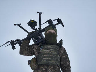 Moskva tvrdí, že ruská armáda odrazila masivní útok ukrajinských dronů na Krym