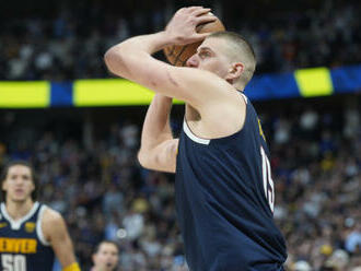 Denveru v NBA znovu nepomohl Jokičův triple double