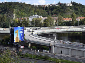 Opravy Barrandovského mostu potrvají od 15. května a potrvá 92 dní