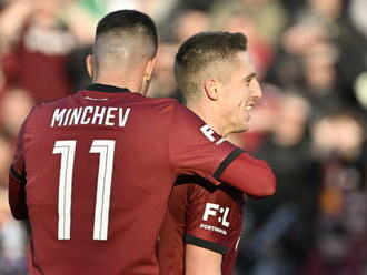 Sparta zdolala oslabený Hradec 2:0 a bodově se dotáhla na první Slavii