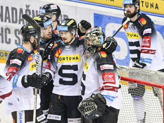 Hokejisté Sparty v úvodním duelu čtvrtfinále play off přehráli Třinec 3:2