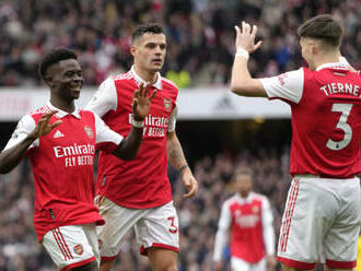 Arsenal porazil Crystal Palace 4:1 a vede o osm bodů před Manchesterem City